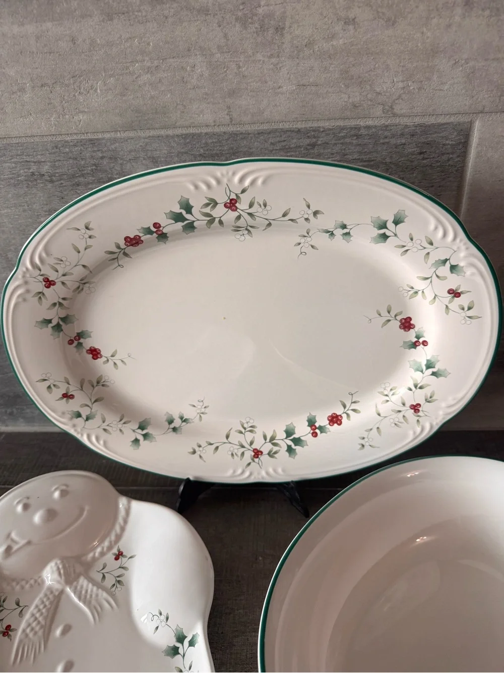 Pfaltzgraff Winterberry Christmas Serving Tray Serving Bowl & Candy Dish (3pcs)